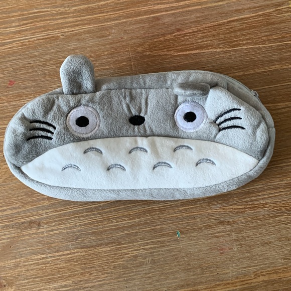 Cute My neighbor Totoro key chain & pencil case. - Picture 2 of 5